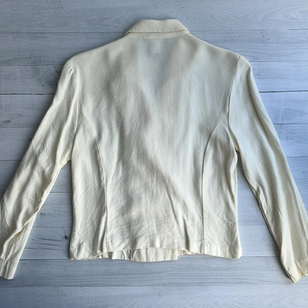 Vintage Victoria Ashley Cream Blazer Top Gold Buttons 7/8 - Picture 5 of 10